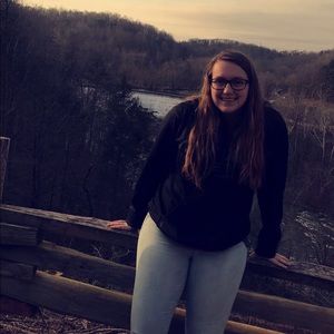 Meet your Posher, Kacie